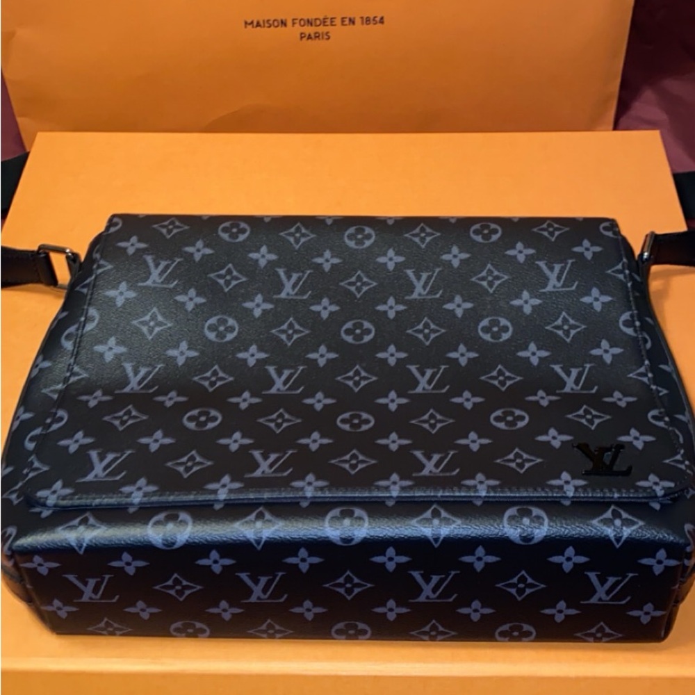 Louis Vuitton Gray Monogram Messenger Bag